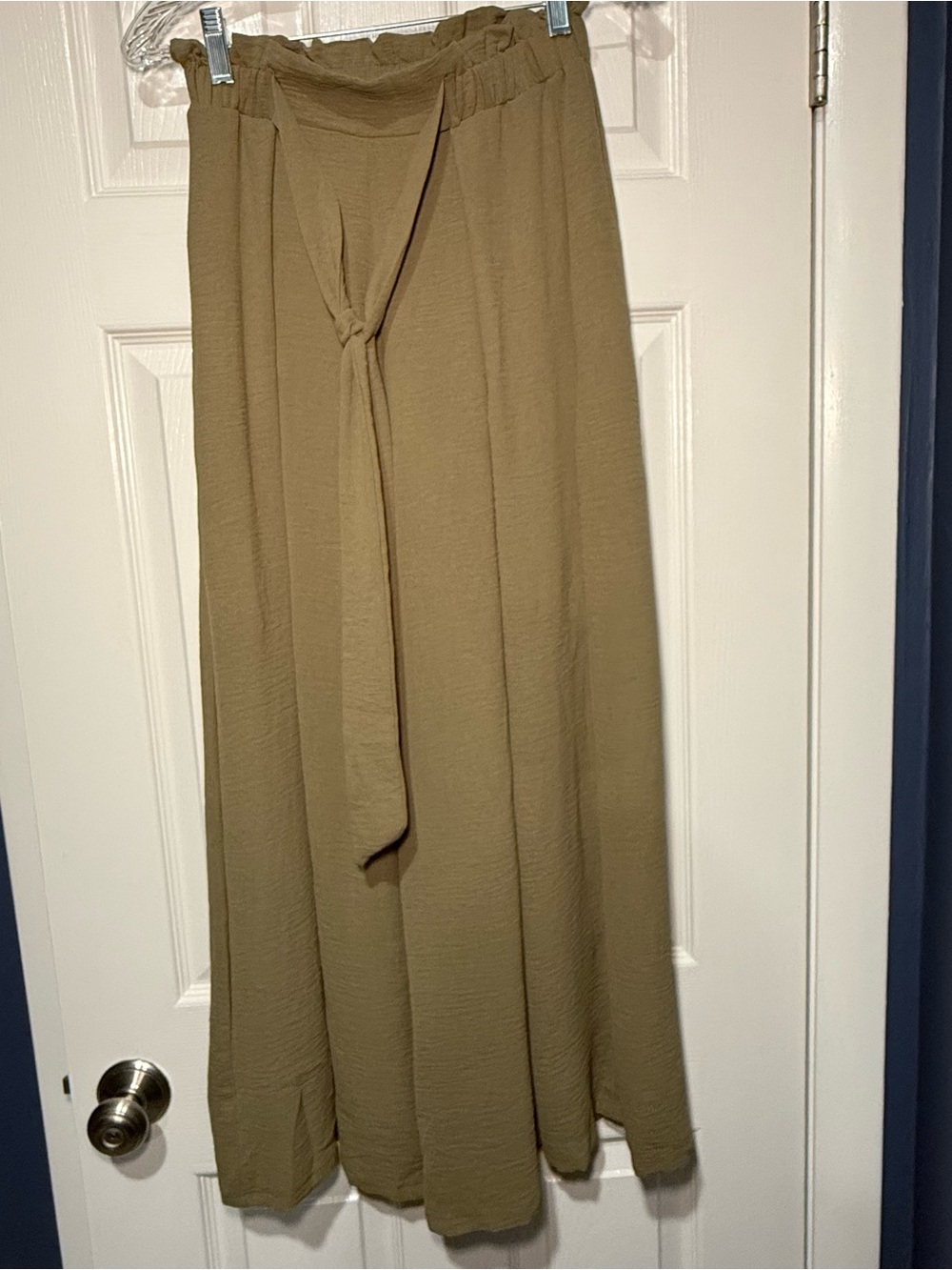 Women's Olive Green Tie-Waist Wide Leg Flowy Pants by Simplee NWT